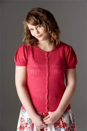 simsearch:400-06105120,k - Studio Portrait Of Fashionably Dressed Teenage Girl Fotografie stock - Microstock e Abbonamento, Codice: 400-05734721