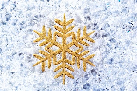 simsearch:400-05307881,k - chritmas golden snowflake symbol on winter ice Stock Photo - Budget Royalty-Free & Subscription, Code: 400-05735996