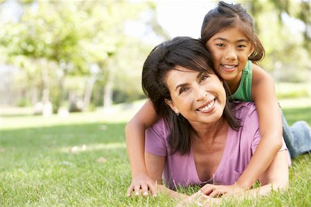 simsearch:400-05737802,k - Grandmother With Granddaughter In Park Stockbilder - Microstock & Abonnement, Bildnummer: 400-05737806