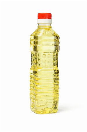 peanut object - Plastic bottle of vegetable cooking oil on white background Photographie de stock - Aubaine LD & Abonnement, Code: 400-05731529