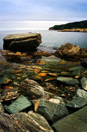 simsearch:400-05677109,k - Scenic coastal view of rocky Atlantic shore in Newfoundland, Canada Stock Photo - Budget Royalty-Free & Subscription, Code: 400-05731759