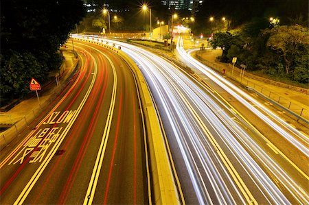 traffic downtown at night Photographie de stock - Aubaine LD & Abonnement, Code: 400-05733048