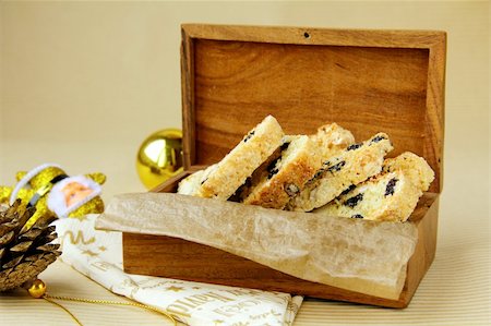 traditional Italian biscotti cookies with almonds Stock Photo - Budget Royalty-Free & Subscription, Code: 400-05733129