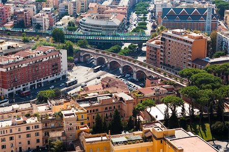 View from above on Rome, Italy Foto de stock - Super Valor sin royalties y Suscripción, Código: 400-05745254