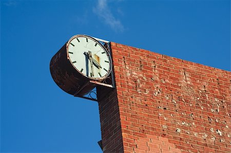 old and broken town clock and brick wall Stock Photo - Budget Royalty-Free & Subscription, Code: 400-05745573