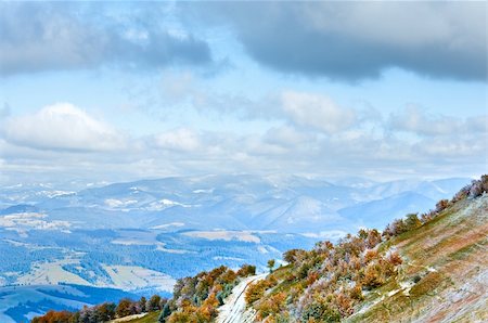 simsearch:400-08401989,k - October Carpathian mountain Borghava plateau with first winter snow and autumn colorful foliage Foto de stock - Super Valor sin royalties y Suscripción, Código: 400-05745590