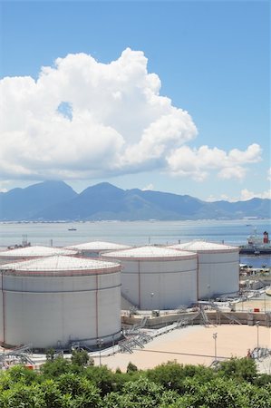 pipe system in refinery - gas container in hong kong Stock Photo - Budget Royalty-Free & Subscription, Code: 400-05748130