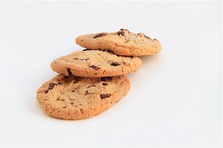 simsearch:400-04411889,k - delicious chocolate chip cookies on white background Photographie de stock - Aubaine LD & Abonnement, Code: 400-05748885