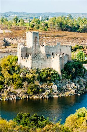 simsearch:400-05724377,k - Castle of Almoural, Ribatejo, Portugal Foto de stock - Royalty-Free Super Valor e Assinatura, Número: 400-05749874