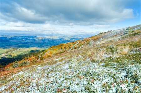 simsearch:400-05719597,k - October Carpathian mountain Borghava plateau with first winter snow and autumn colorful bilberry bushes Stock Photo - Budget Royalty-Free & Subscription, Code: 400-05750748