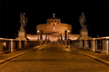 simsearch:400-05750797,k - photo of the famous saint Angels castle in rome Photographie de stock - Aubaine LD & Abonnement, Code: 400-05750791