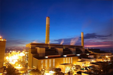 factory at night - coal power station and night blue sky Foto de stock - Super Valor sin royalties y Suscripción, Código: 400-05752748