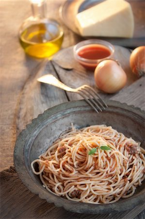 simsearch:400-06076521,k - Spaghetti bolognese. Pasta with meat and tomato sauce. Traditional italian dish Stockbilder - Microstock & Abonnement, Bildnummer: 400-05752754