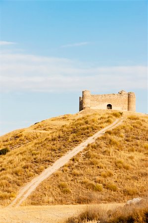 simsearch:400-05724376,k - Burg in der Nähe von Villar De La Encina, Kastilien-La Mancha, Spanien Stockbilder - Microstock & Abonnement, Bildnummer: 400-05753429