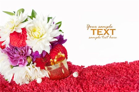 simsearch:400-05896013,k - Golden gift box with flower arrangement Stock Photo - Budget Royalty-Free & Subscription, Code: 400-05875990