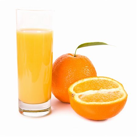 simsearch:693-08127360,k - orange fruits with green leaves on white Photographie de stock - Aubaine LD & Abonnement, Code: 400-05876207