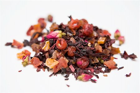 pot-pourri - Tonic herbal tea with berries Fotografie stock - Microstock e Abbonamento, Codice: 400-05876215