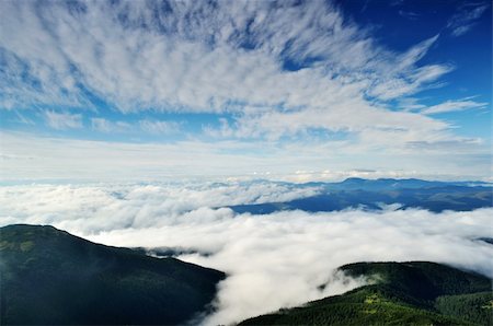 simsearch:400-07984864,k - Landscape with mountains under morning sky with clouds Stockbilder - Microstock & Abonnement, Bildnummer: 400-05878209