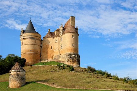 simsearch:400-07300370,k - Chateau de Bannes (Dordogne, France), build in the 15th century Foto de stock - Super Valor sin royalties y Suscripción, Código: 400-05878723