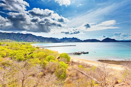 Bay of Komodo island at sunrise Photographie de stock - Aubaine LD & Abonnement, Code: 400-05884648