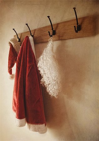 sandralise (artist) - Santa costume hanging on coat rack with vintage look Foto de stock - Super Valor sin royalties y Suscripción, Código: 400-05884803