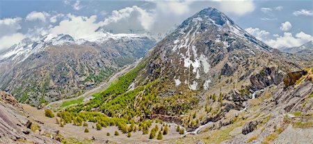 simsearch:400-04036380,k - climber while climbing a vertical rock wall, in the Italian Alps Photographie de stock - Aubaine LD & Abonnement, Code: 400-05886442