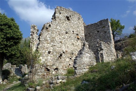 simsearch:400-07574451,k - Ruins in Old Bar, Montenegro Photographie de stock - Aubaine LD & Abonnement, Code: 400-05887290