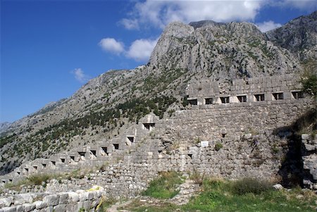 simsearch:400-07574451,k - Wall of castle John in Kotor, Montenegro Photographie de stock - Aubaine LD & Abonnement, Code: 400-05887310