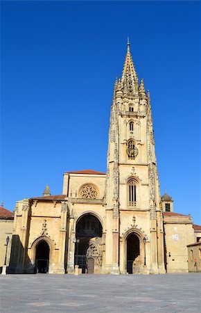 Cathedral of Oviedo in a square, Asturias - Spain Stock Photo - Budget Royalty-Free & Subscription, Code: 400-05889806