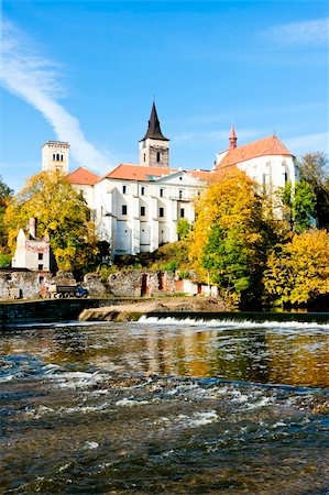 simsearch:400-05388385,k - Sazava monastery, Czech Republic Fotografie stock - Microstock e Abbonamento, Codice: 400-05880605