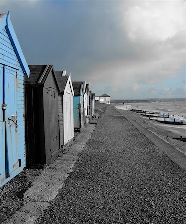 simsearch:400-05881319,k - Coastal Beach Huts Stockbilder - Microstock & Abonnement, Bildnummer: 400-05881319