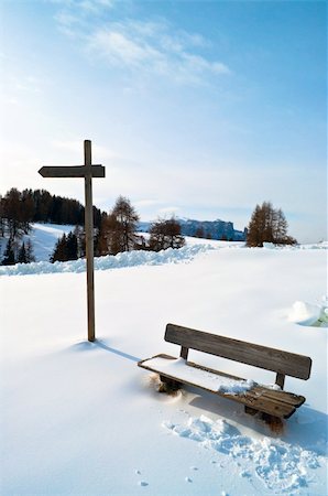 simsearch:400-03924645,k - Wooden Winter bench with mark trial in winter snow scape Stock Photo - Budget Royalty-Free & Subscription, Code: 400-05881327