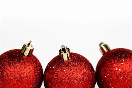 simsearch:400-04259407,k - red christmas ball isolated on white background Stock Photo - Budget Royalty-Free & Subscription, Code: 400-05882953