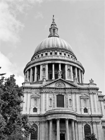 dom cathedral - St Paul Cathedral in London United Kingdom (UK) Stock Photo - Budget Royalty-Free & Subscription, Code: 400-05883792