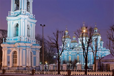 simsearch:400-07772697,k - night horizontal view of St. Nicholas cathedral. St. Petersburg, Russia Foto de stock - Super Valor sin royalties y Suscripción, Código: 400-05894036