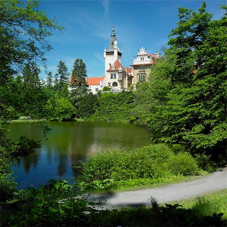 simsearch:400-05690633,k - Pruhonice chateau, Czech Republic Photographie de stock - Aubaine LD & Abonnement, Code: 400-05897062