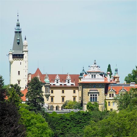 simsearch:400-05690633,k - Pruhonice chateau, Czech Republic Photographie de stock - Aubaine LD & Abonnement, Code: 400-05897063
