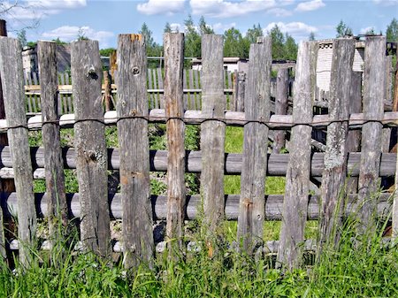 old wooden fence Stock Photo - Budget Royalty-Free & Subscription, Code: 400-05890100