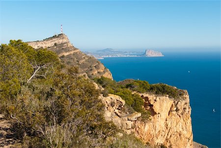 simsearch:400-06083036,k - The pine forested back side of Sierra Helada near Benidorm, Spain Stock Photo - Budget Royalty-Free & Subscription, Code: 400-05890250