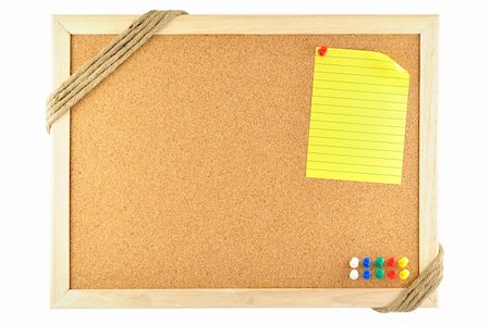 simsearch:400-05910146,k - sticky note pinned on cork notice board Photographie de stock - Aubaine LD & Abonnement, Code: 400-05905652