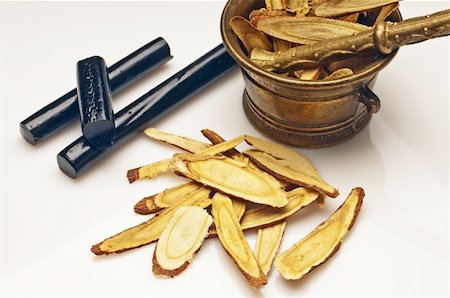 licorice raw and processed Photographie de stock - Aubaine LD & Abonnement, Code: 400-05906497