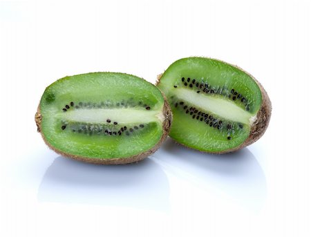 simsearch:400-05896925,k - Kiwi fruit isolated on a white background Stock Photo - Budget Royalty-Free & Subscription, Code: 400-05908012