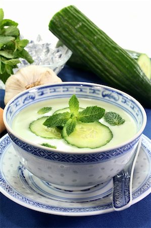 silencefoto (artist) - cold cucumber soup with slices of cucumber and mint Stockbilder - Microstock & Abonnement, Bildnummer: 400-05900157