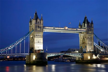 Tower Bridge seen from South Bank at Dusk Stock Photo - Budget Royalty-Free & Subscription, Code: 400-05901593