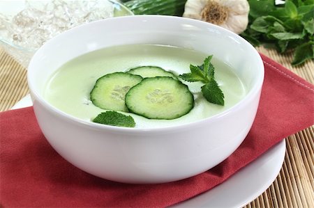 silencefoto (artist) - cold cucumber soup with slices of cucumber and mint Stockbilder - Microstock & Abonnement, Bildnummer: 400-05902981