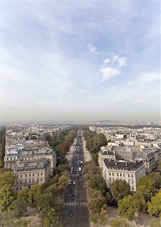 Avenue Foch seen from the Arch of Triumph in Paris, France Foto de stock - Super Valor sin royalties y Suscripción, Código: 400-05903615