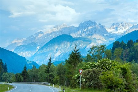 simsearch:400-05903981,k - Summer Alps mountain road (Austria, view to Italian Dolomites) Photographie de stock - Aubaine LD & Abonnement, Code: 400-05903966