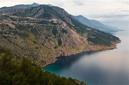 simsearch:400-08709392,k - Adriatic Sea and Mountains in Croatia Photographie de stock - Aubaine LD & Abonnement, Code: 400-05914528