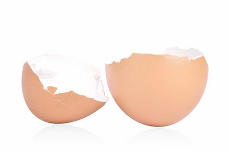 rôti (viande) - Broken and empty egg shell on a white background with a shadow underneath Foto de stock - Super Valor sin royalties y Suscripción, Código: 400-05914934