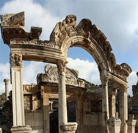 simsearch:400-05888566,k - The Temple of Hadrian, ruins of Ephesus, Turkey Photographie de stock - Aubaine LD & Abonnement, Code: 400-05915383